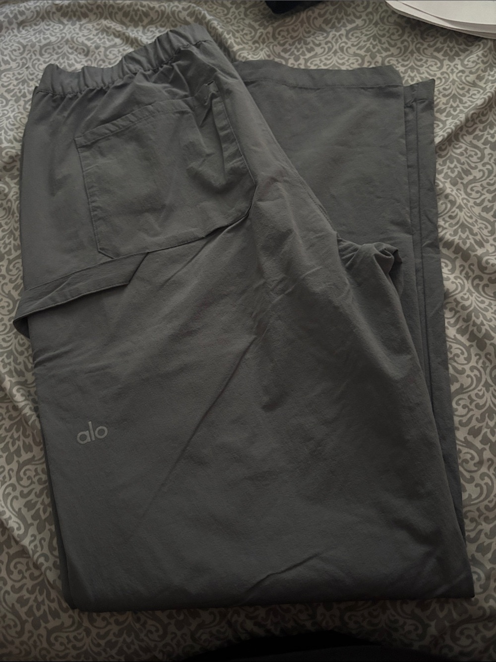 ALO Yoga Charcoal Gray Lounge Pants